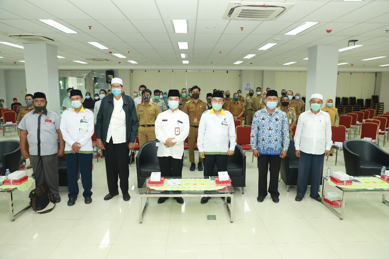 Foto bersama dalam kegiatan Sosialisasi Zakat 