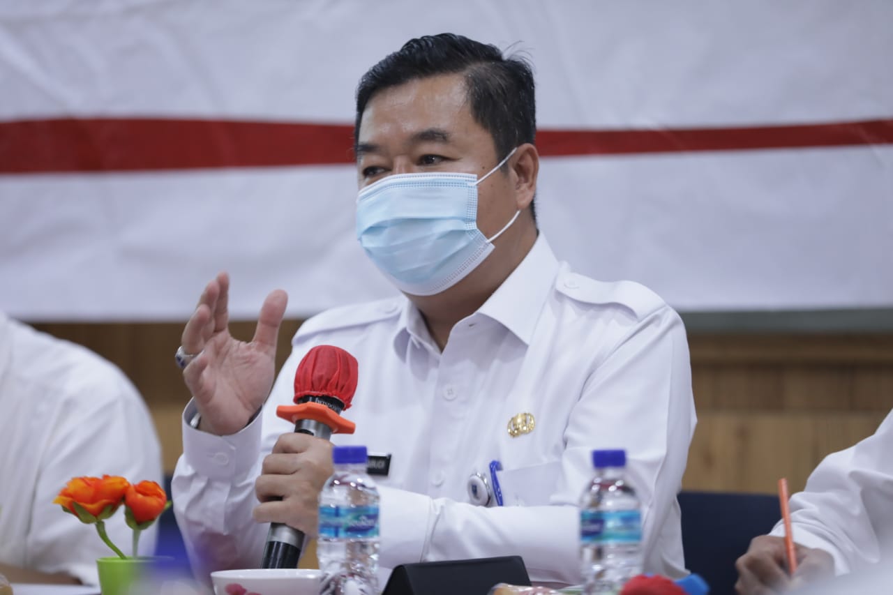 Pjs Gubernur Kaltara Teguh Setyabudi saat membuka Rapat kewaspadaan Dini Pemerintah Daerah Provinsi Kalimantan Utara 

