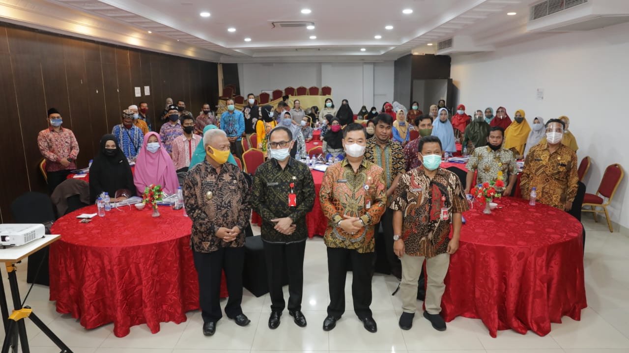 acara Peningkatan Kesadaran Masyarakat akan Nilai-Nilai Luhur Budaya Bangsa  : Menumbuhkan Kembali Semangat Nasionalisme Melalui Nilai-Nilai Luhur Budaya Bangsa Dalam Upaya Memperkokoh Ketahanan Bangsa Terhadap Pengaruh Negatif Arus Globalisasi