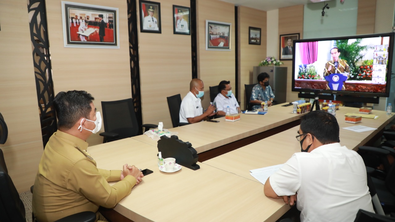 Penyerahan  Daftar Isian Pelaksanaan Anggaran (DIPA) TAhun 2021 kepada Kementerian/Lembaga dan Pemerintah Daerah secara virtual 