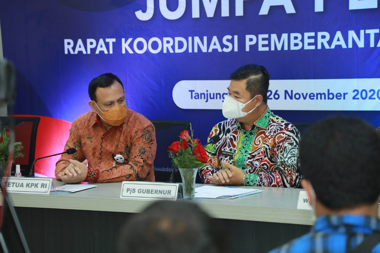 Pjs Gubernur Kaltara Teguh Setyabudi bersama Ketua KPK Firli Bahuri