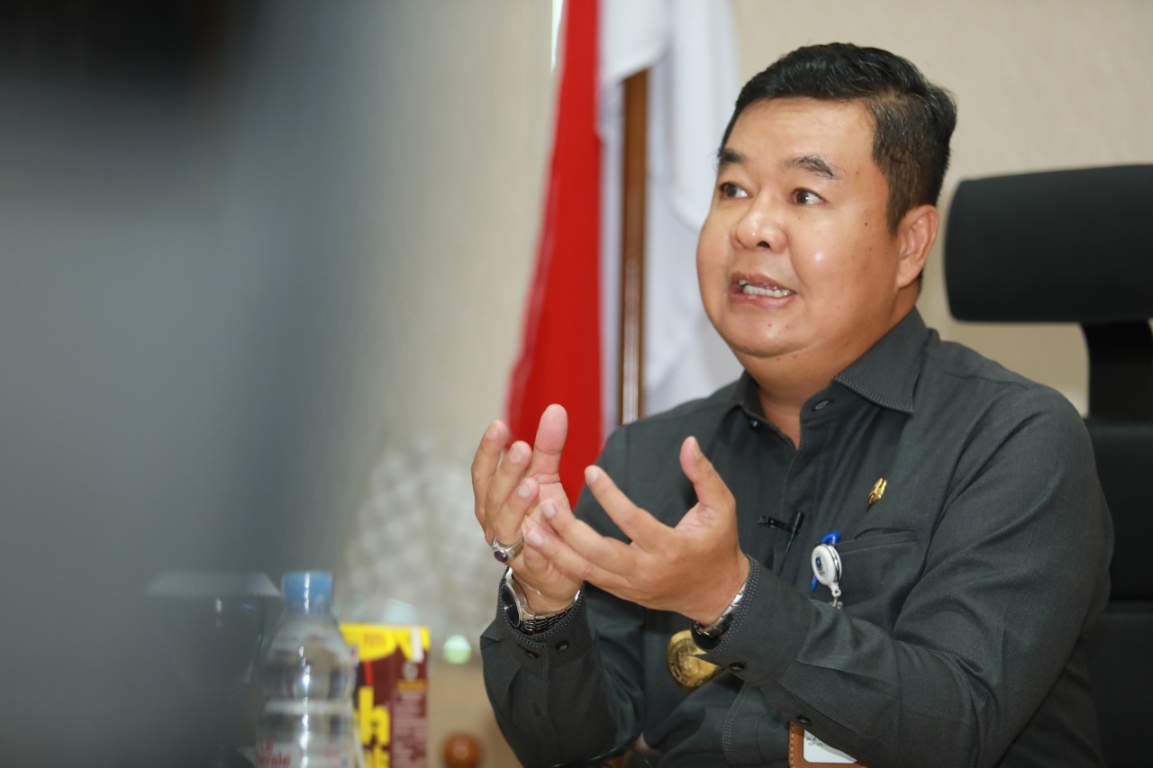 Pjs Gubernur Kaltara Teguh Setyabudi dalam Seminar Kesehatan Urgensi Pembukaan Program Studi Kedokteran di Tengah Pandemi Covid-19 secara daring 