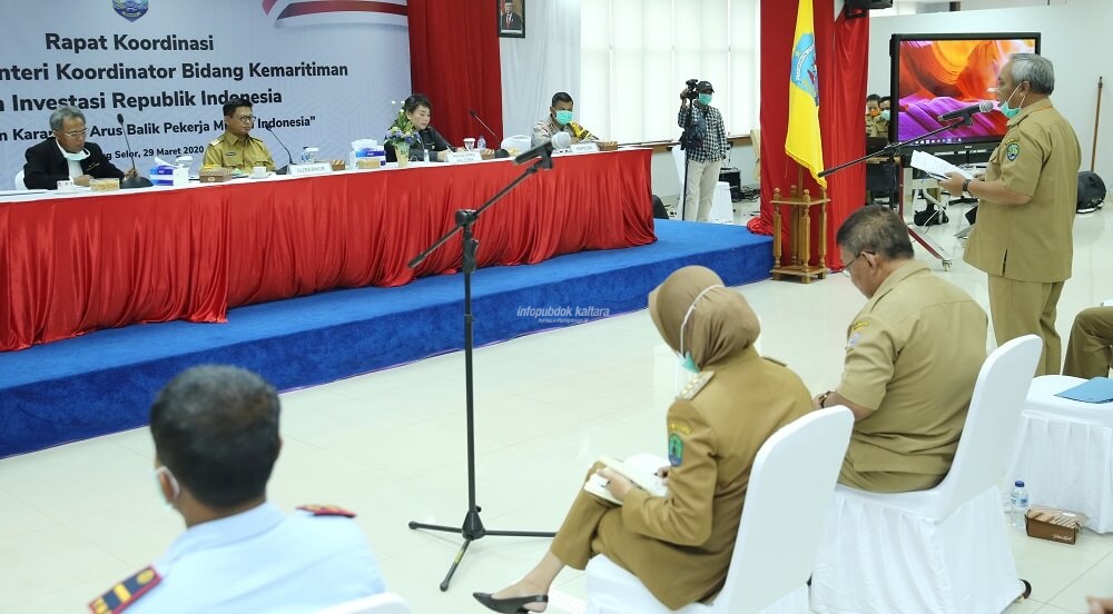 Mendiang Alm H Sudjati, Bupati Bulungan periode 2016-2020 saat menghadiri Rakor gelaran Kemenko Maritim dan Investasi yang digelar virtual, 29 Maret lalu. Acara ini juga dihadiri Gubernur Kaltara Dr H Irianto Lambrie