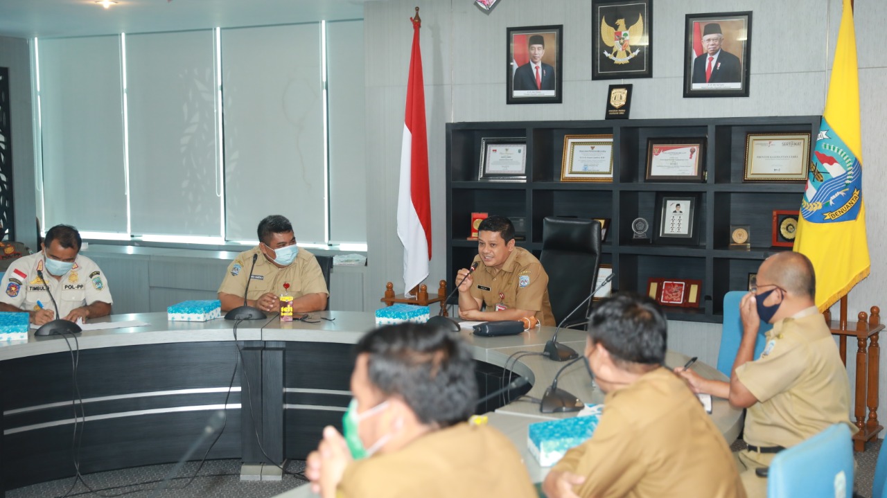 Rapat membahas Draft Instruksi Gubernur Soal PPKM