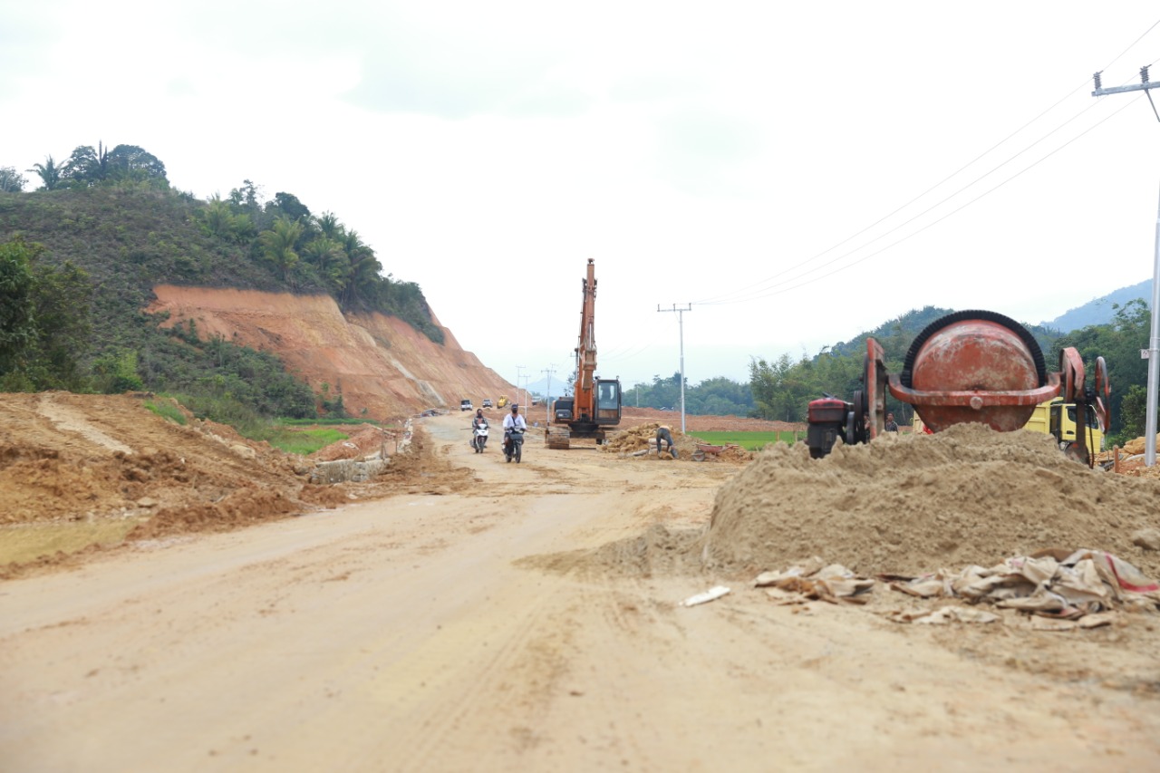 Jalan perbatasan Krayan Induk – Long Midang