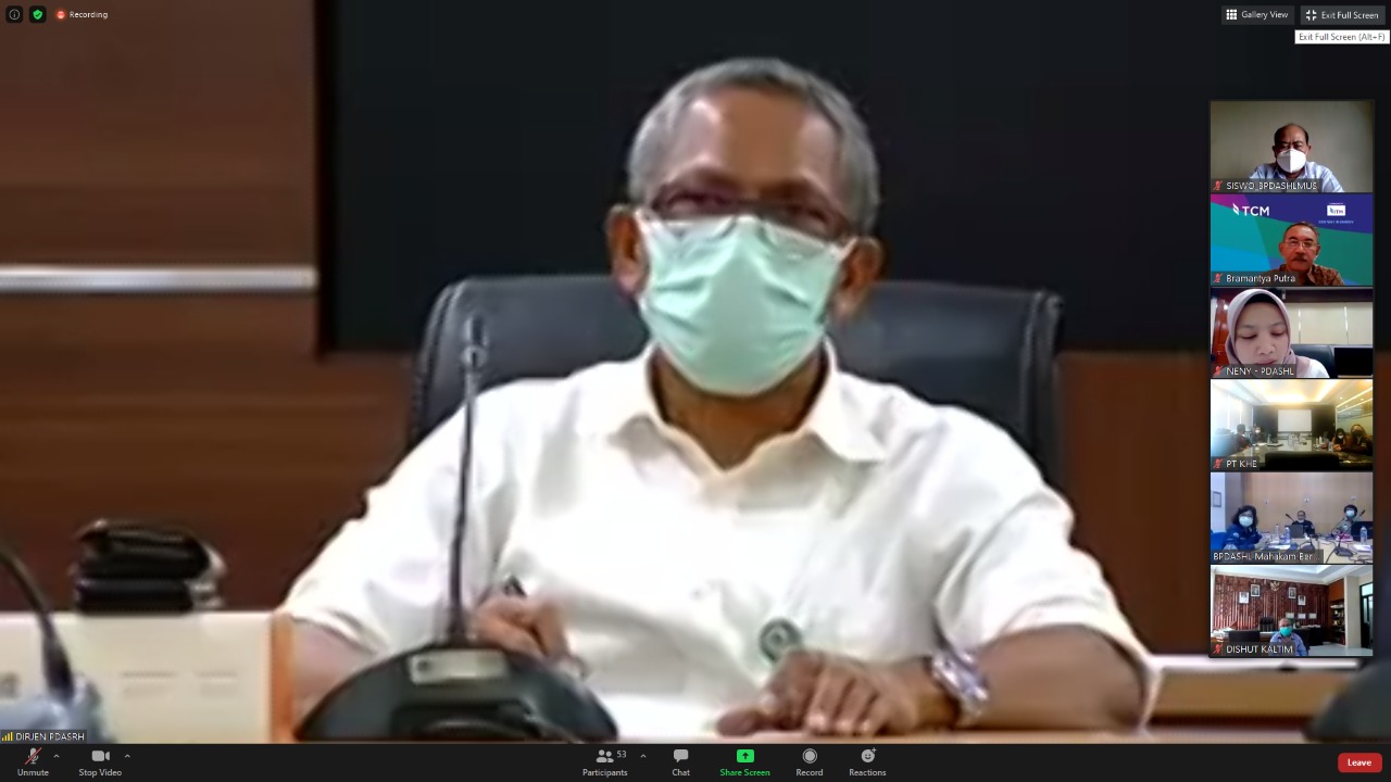 Dirjen PDASRH Ir. Hudoyo memimpin kegiatan serah terima ranaman rehabilitasi DAS yang dilakukan secara virtual