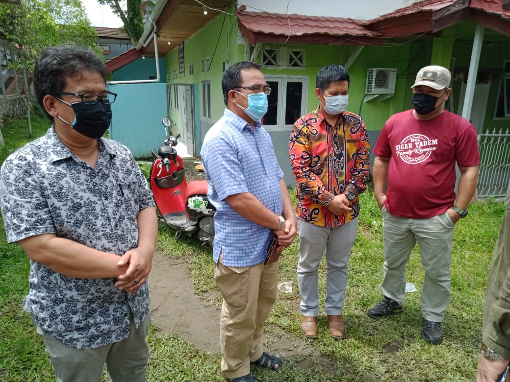 Sekda Prov. Kaltara H. Suriansyah saat melepias kepergian Bapak Samuel ST Padan